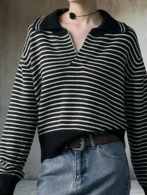 Striped Black & White Polo Collar Sweater XS/S